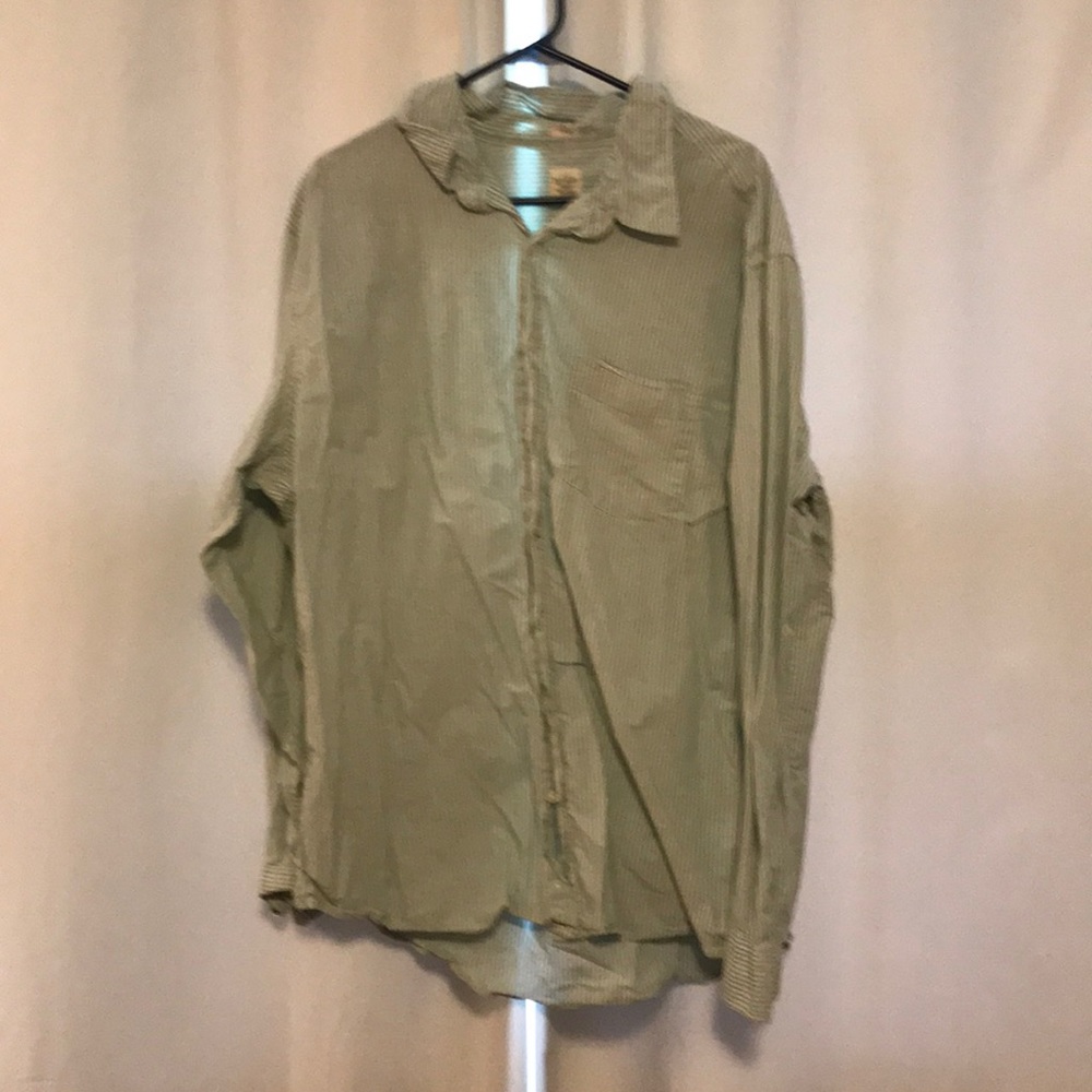 Old Navy men’s button up shirt